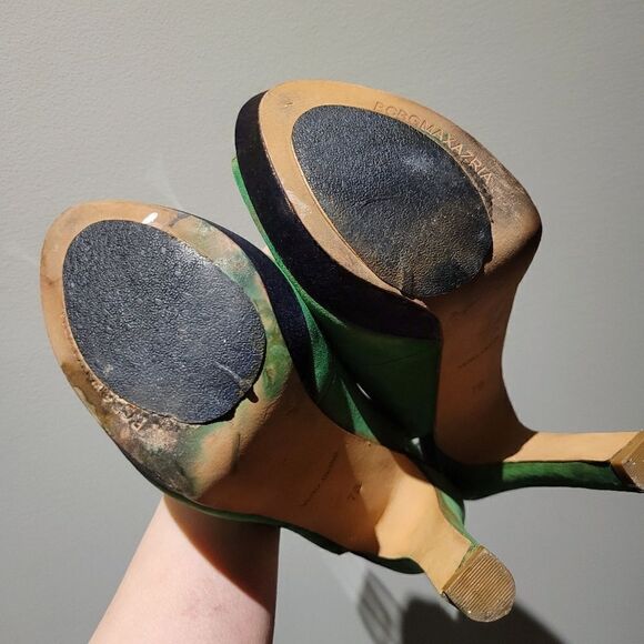 2/$20 BCBG Green High Heels Shoes Size: 7B US - Picture 7 of 7
